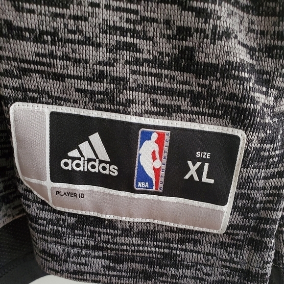NWT Adidas NBA Atlanta Hawks Unique Jersey Shirt size XL - Picture 4 of 9